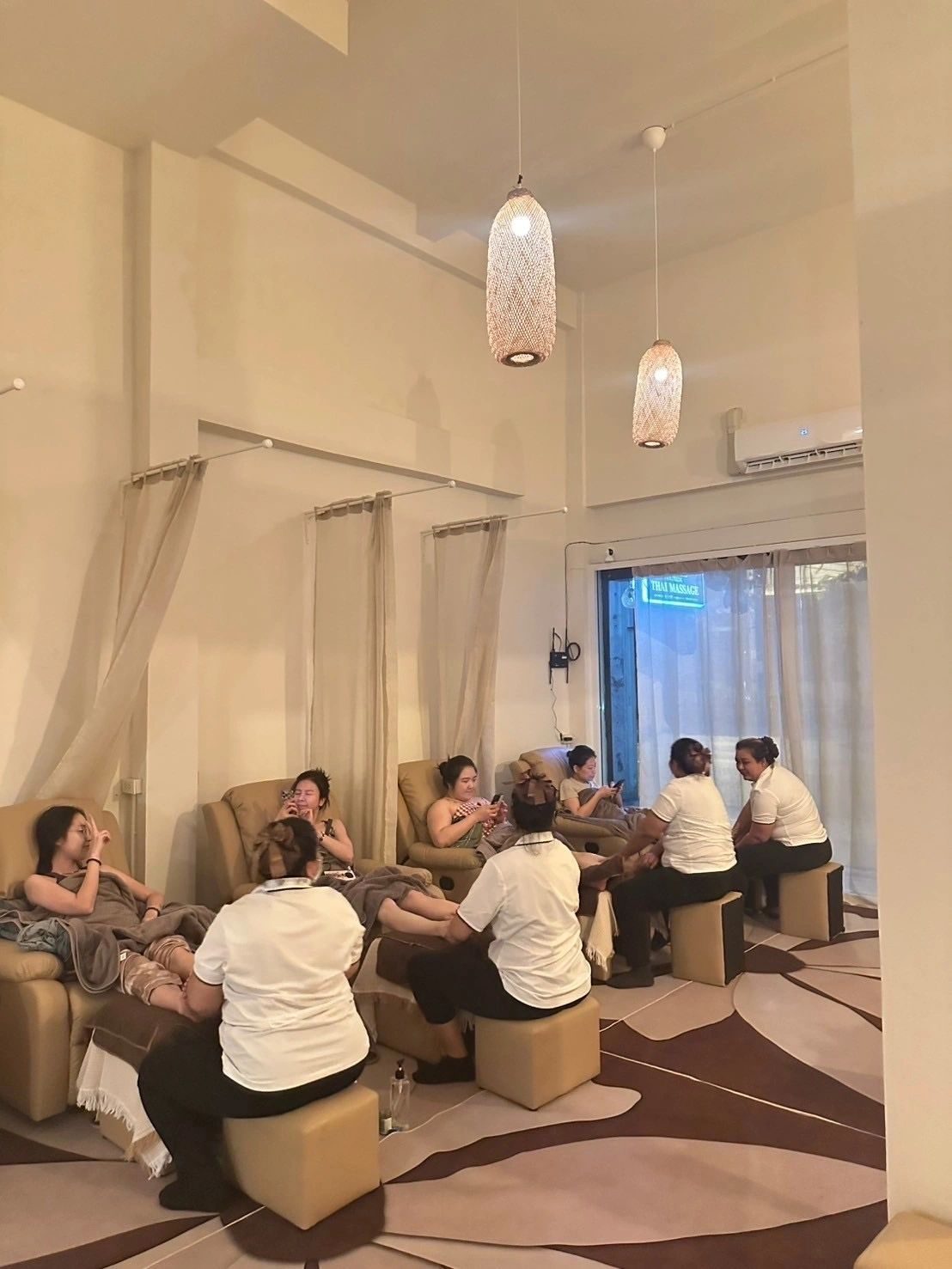Office Neck & Shoulder Massage